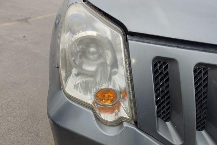Used Foton Sapporo 2011 2.8T Conqueror Z7 Right Front Headlight