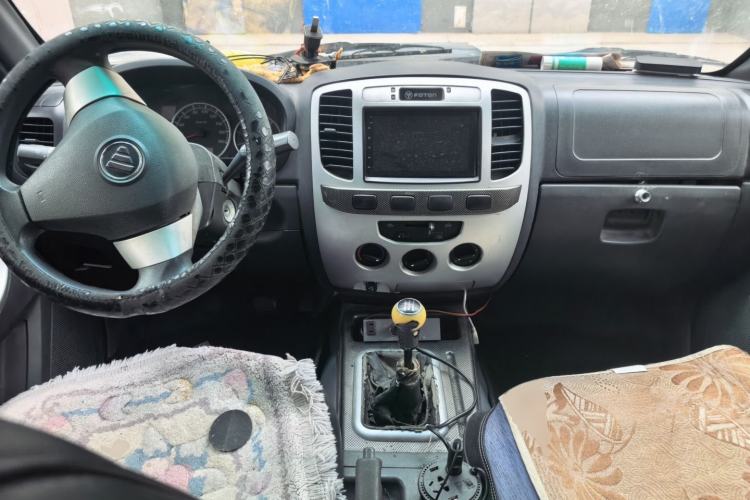 Used Foton Sapporo 2011 2.0T Leader V3 Center Console