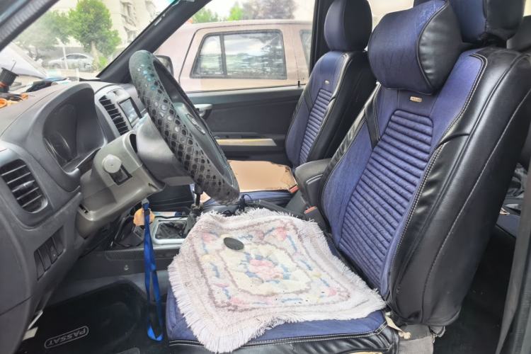 Used Foton Sapporo 2011 2.0T Leader V3 Left Front Seat