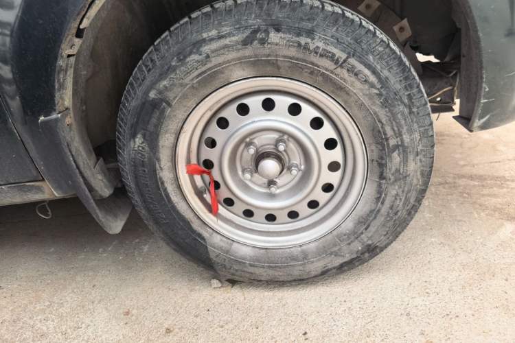 Used Foton Sapporo 2011 2.0T Leader V3 Right Front Wheel Hub