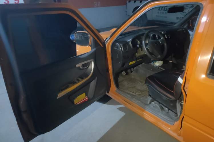 Used Foton Sapporo 2011 2.8T Acadia T3 Driver Seat