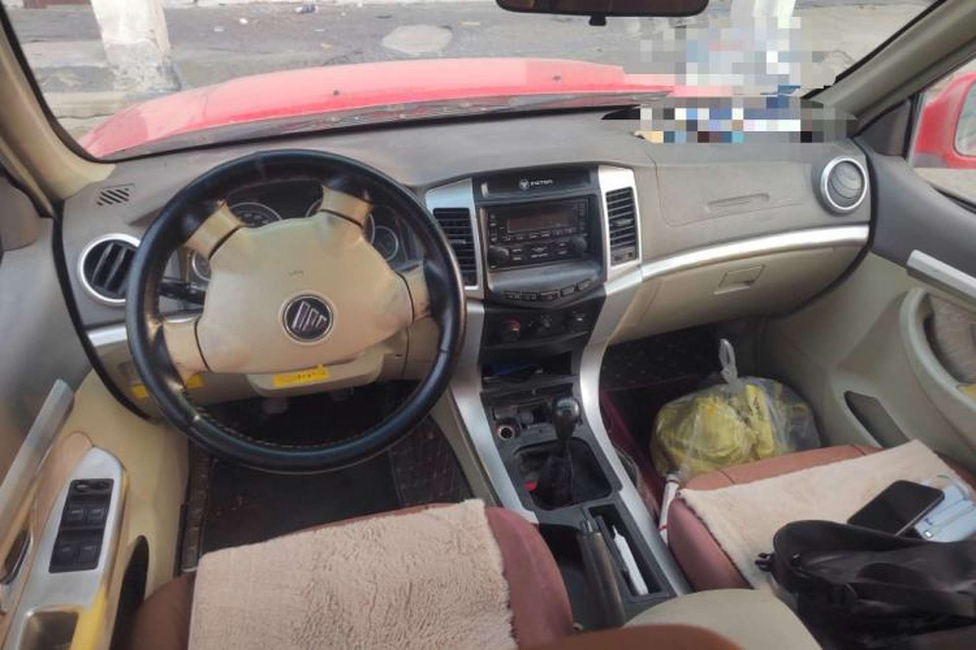 Used Foton Sapporo 2011 2.8T Acadia T3 Center Console
