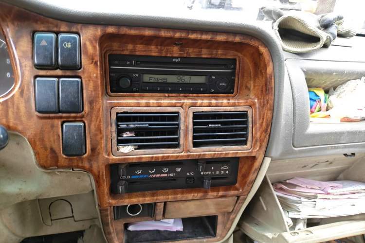 Used Foton Sapporo 2011 2.8T Acadia T3 Audio And AC Panel