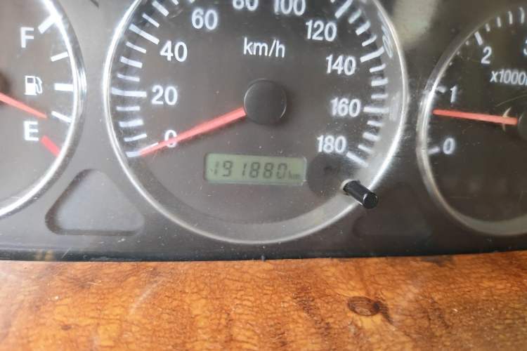 Used Foton Sapporo 2011 2.8T Acadia T3 Odometer Close Up