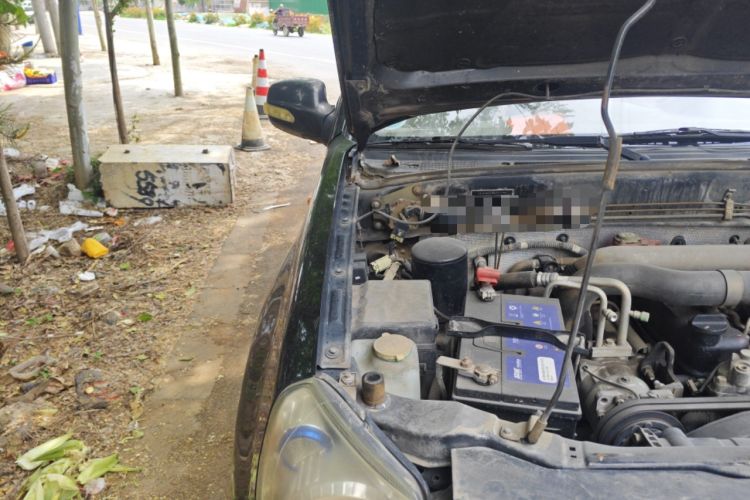 Used Foton Sapporo  Engine Bay Right