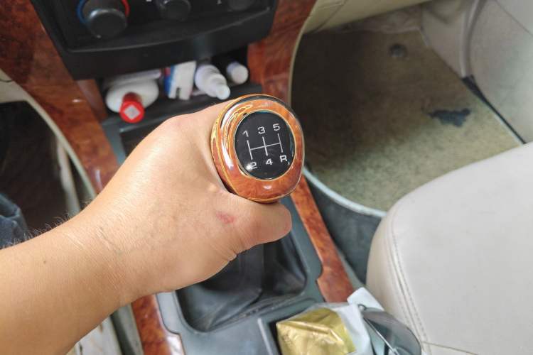 Used Foton Sapporo  Gear Lever