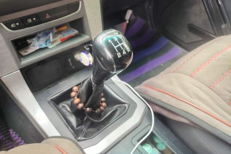 Used Foton Sapporo 2015 2.8T Two-Wheel Drive Comfort Edition 5555 mm Long Gear Lever