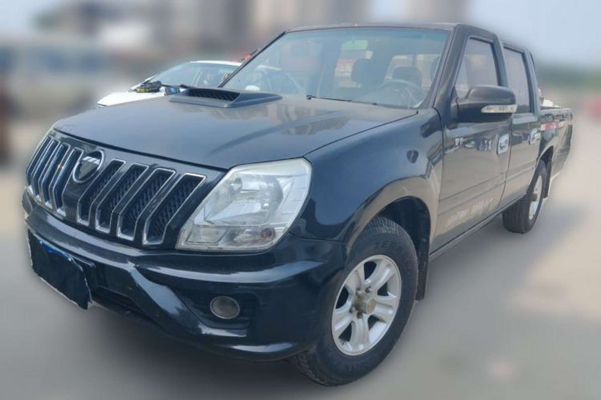 Used Foton Sapporo 2016 2.8 TZ8 Comfort Edition BJ493ZLQ4 Front Left 45 Deg