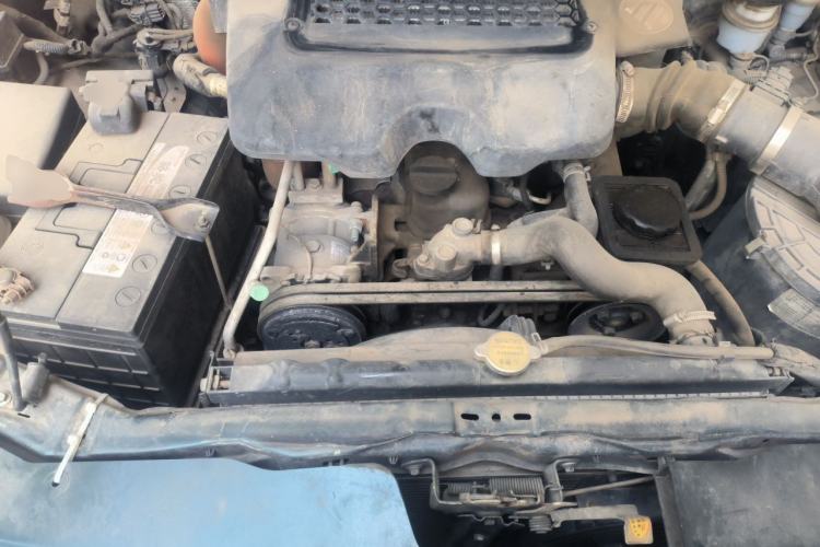 Used Foton Sapporo  Engine Bay