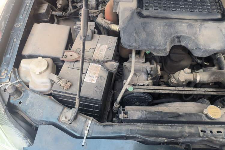 Used Foton Sapporo  Engine Bay Right