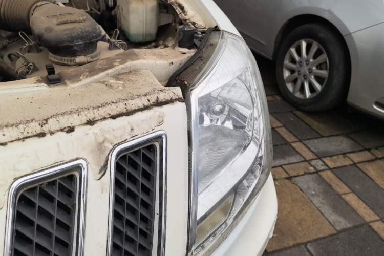 Used Foton Sapporo  Engine Bay Left