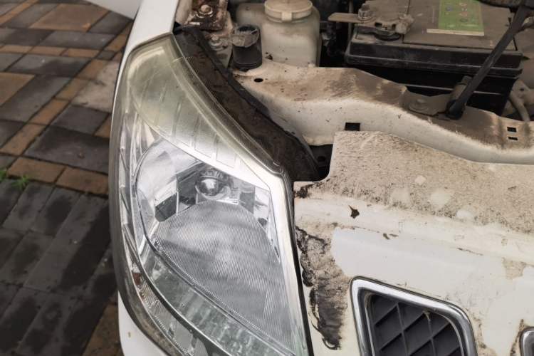 Used Foton Sapporo  Engine Bay Right