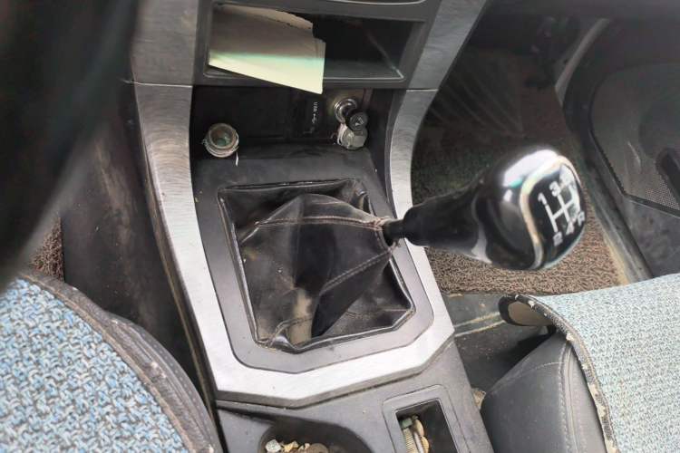 Used Foton Sapporo  Gear Lever