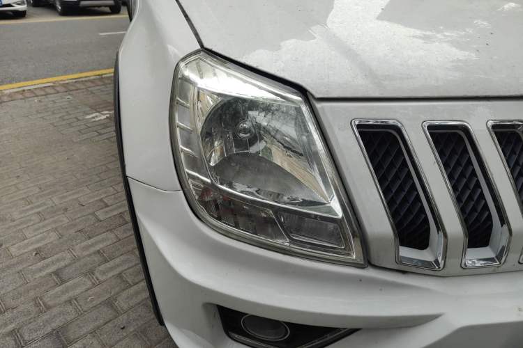 Used Foton Sapporo 2018 2.4L Two-Wheel Drive Comfort Version Standard Cab 4G69S4M Right Front Headlight