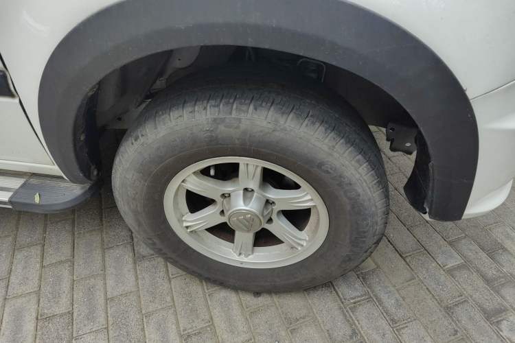 Used Foton Sapporo 2018 2.4L Two-Wheel Drive Comfort Version Standard Cab 4G69S4M Right Front Wheel Hub