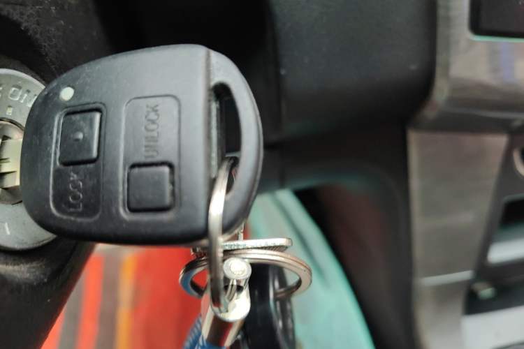 Used Foton Sapporo 2018 2.4L Two-Wheel Drive Comfort Version Standard Cab 4G69S4M Vehicle Key