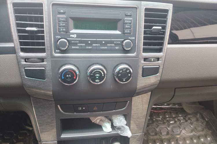 Used Foton Sapporo 2021 1.5L Two-Wheel Drive China VI Standard Chuangfu Xiaohuolang DAM15KL Audio And AC Panel