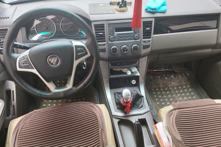 Used Foton Sapporo 2021 1.5L Two-Wheel Drive China VI Standard Chuangfu Xiaohuolang DAM15KL Center Console