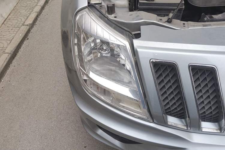 Used Foton Sapporo 2021 1.5L Two-Wheel Drive China VI Standard Chuangfu Xiaohuolang DAM15KL Right Front Headlight
