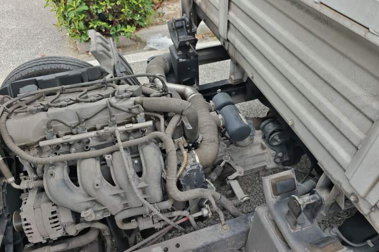 Used Foton Sapporo  Engine Bay Left