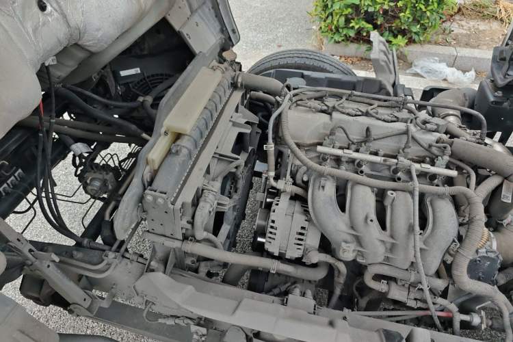 Used Foton Sapporo  Engine Bay Right