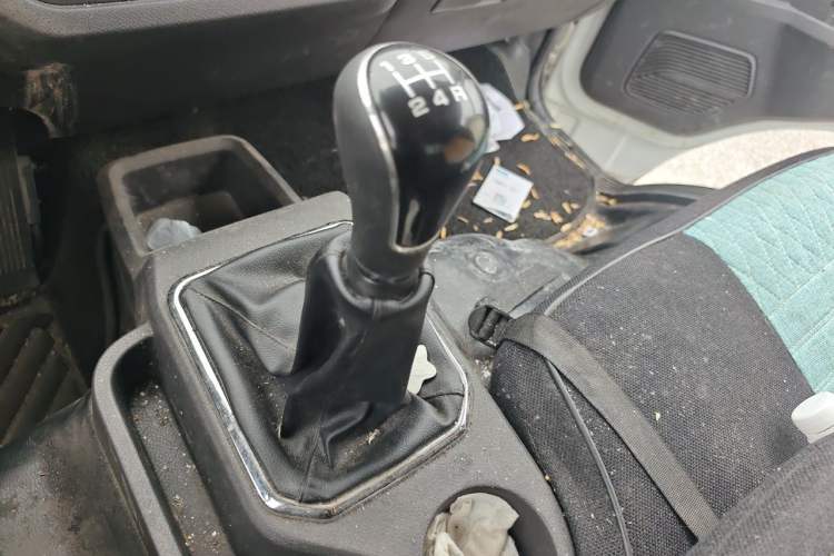 Used Foton Sapporo  Gear Lever