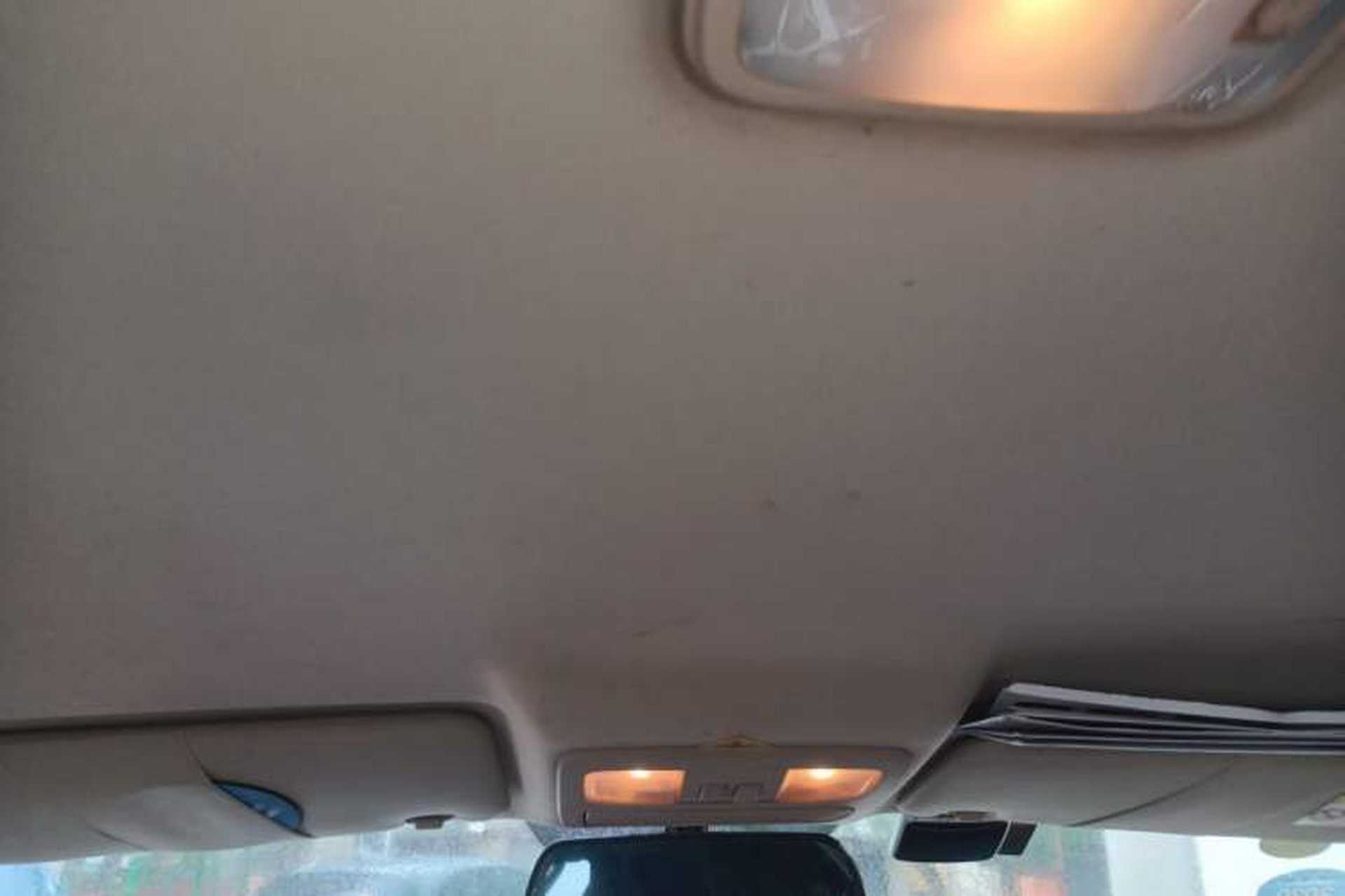Used Foton Savana 2015 2.8T Manual 4x4 Diesel Luxury 7-Seater Headliner
