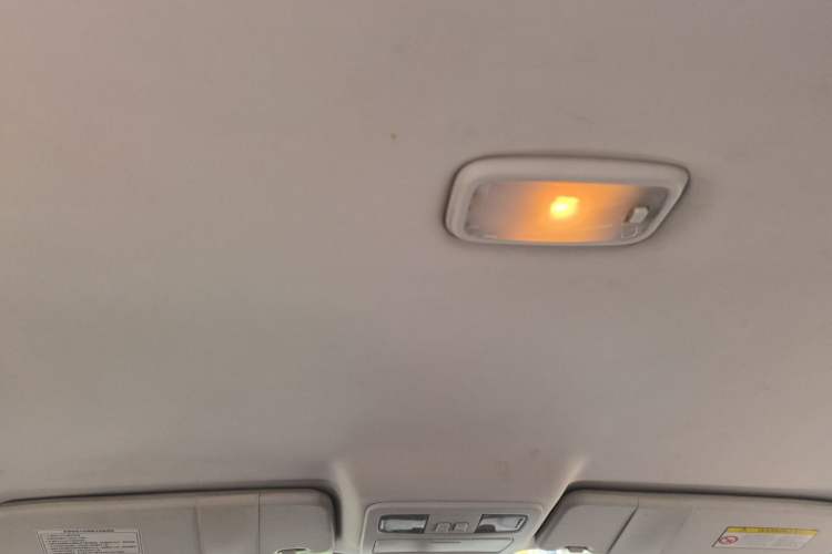 Used Foton Savana 2016 2.0T Automatic All-Wheel Drive Gasoline Luxury 7-Seater Headliner