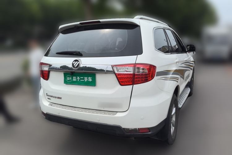 Used Foton Savana 2016 2.0T Automatic All-Wheel Drive Gasoline Luxury 7-Seater Rear Right 45 Deg