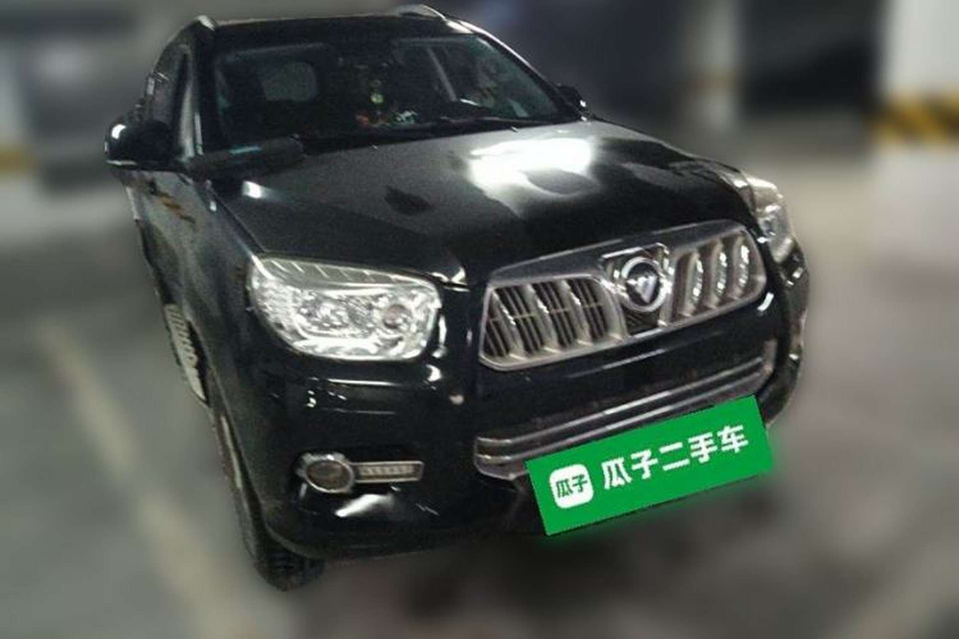 Used Foton Savana 2017 2.0T Manual 4x4 Gasoline Luxury Edition 5 Seats Front Right 45 Deg