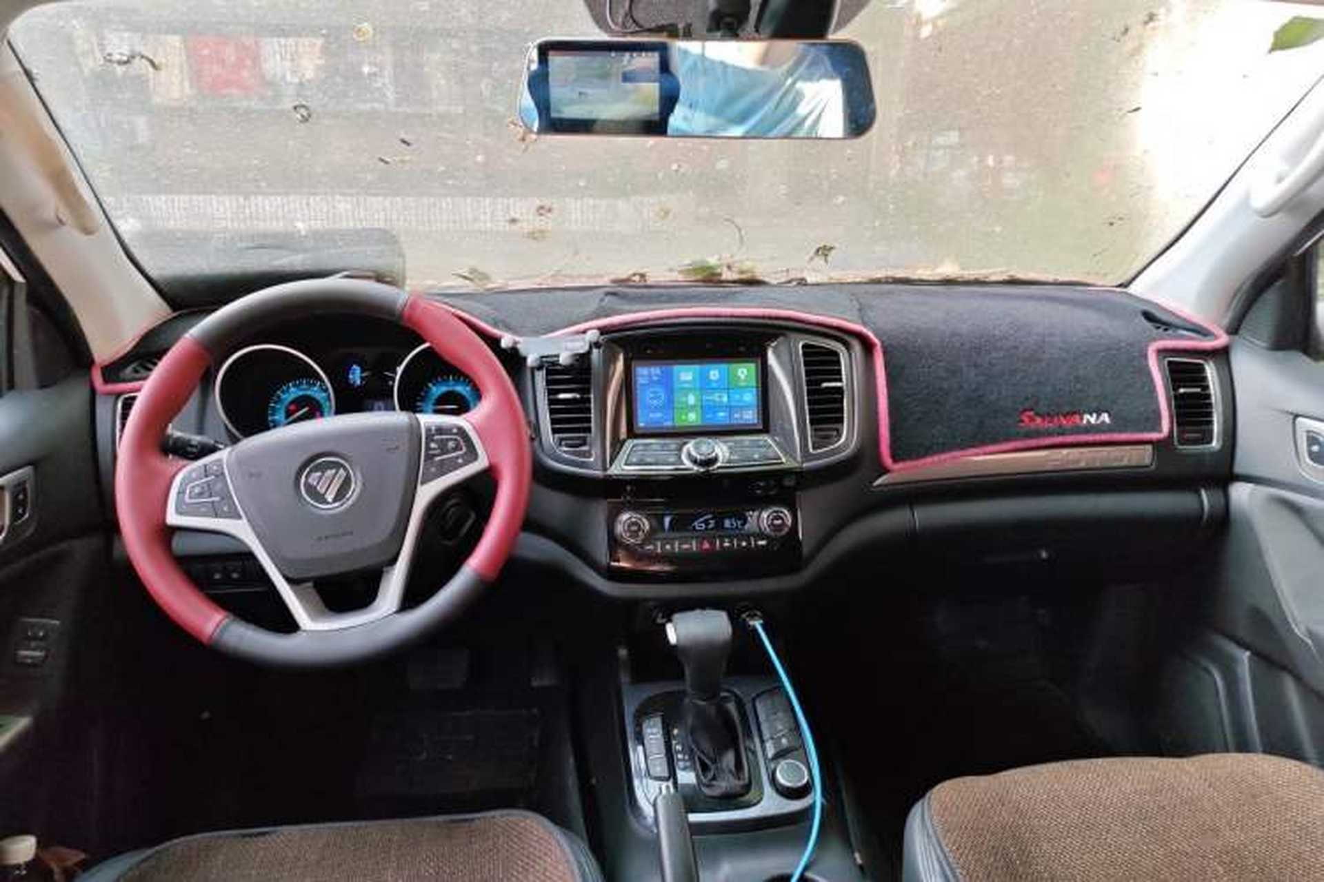 Used Foton Savana 2017 2.8T Automatic 4x4 Diesel Luxury Edition 5 Seats Center Console