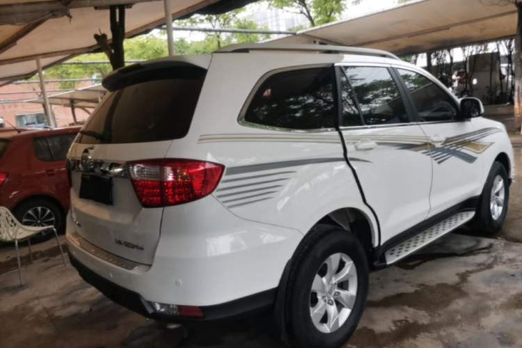 Used Foton Savana 2017 2.0T Automatic Two-Wheel Drive Gasoline Luxury Edition 5 Seats Rear Right 45 Deg