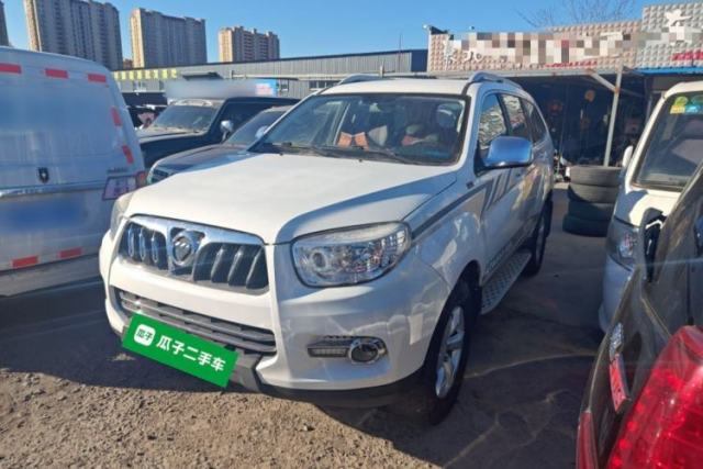 Used Foton Savana 2017 2.8T Automatic 2WD Diesel Luxury 7-Seater
