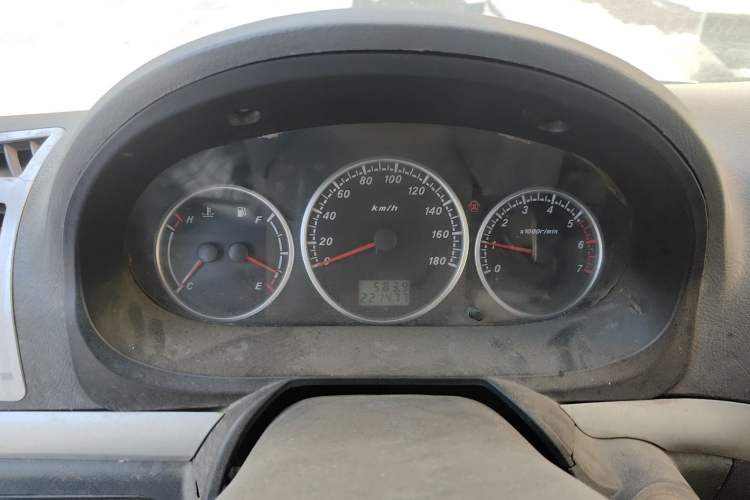 Used Foton Scenic 2011 2.0L Express Classic Long-Wheelbase Version 486EQV4 Instrument Cluster