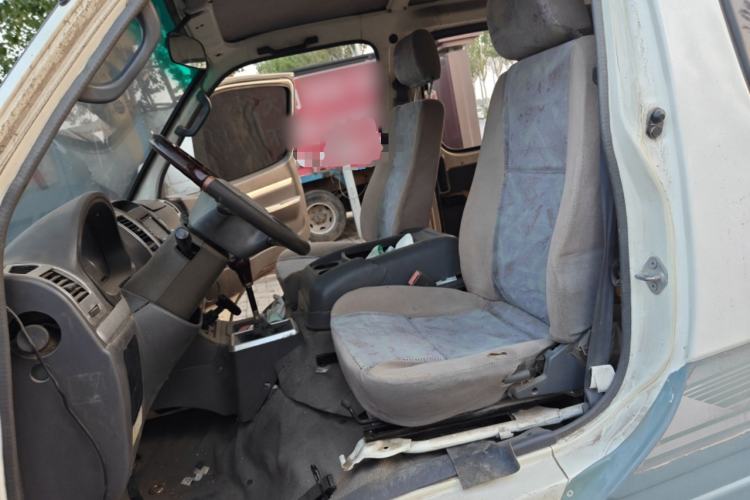 Used Foton Scenic 2011 2.0L Express Standard Short-Wheelbase Low-Roof 491EQ4A Left Front Seat