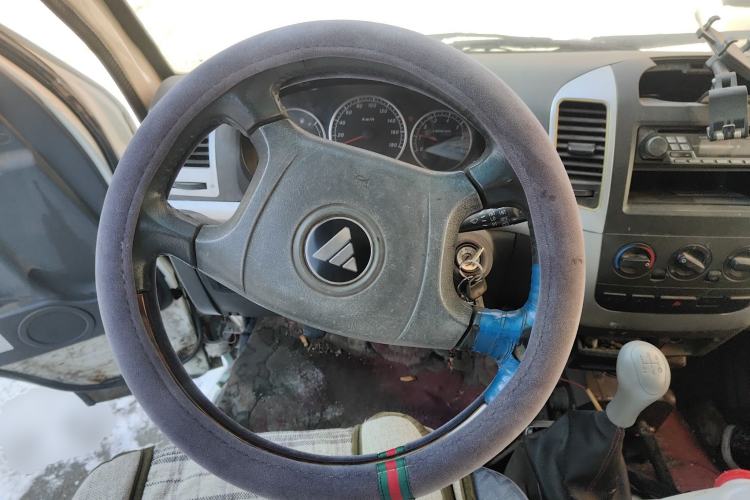 Used Foton Scenic 2011 2.0L Express Classic Long-Wheelbase Version 486EQV4 Steering Wheel