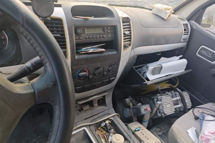 Used Foton Scenic 2011 2.0L Express Classic Long-Wheelbase Version 491EQ4A Audio And AC Panel