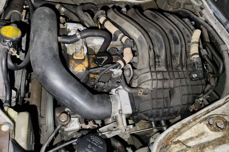 Used Foton Scenic 2011 2.0L Express Standard Short-Wheelbase Low-Roof 486EQV4 Engine Bay
