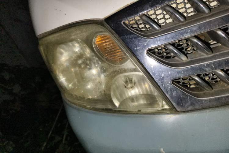 Used Foton Scenic 2011 2.0L Express Standard Short-Wheelbase Low-Roof 486EQV4 Right Front Headlight