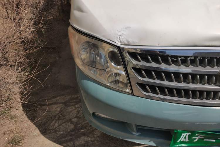 Used Foton Scenic 2011 2.0L Express Classic Long-Wheelbase Version 486EQV4 Right Front Headlight