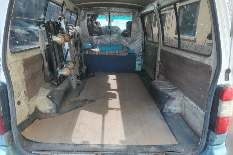 Used Foton Scenic 2011 2.0L Express Classic Long-Wheelbase Version 486EQV4 Trunk