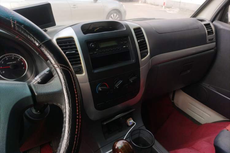 Used Foton Scenic 2012 2.0L Express Standard Short-Wheelbase Version 486EQV4 Audio And AC Panel