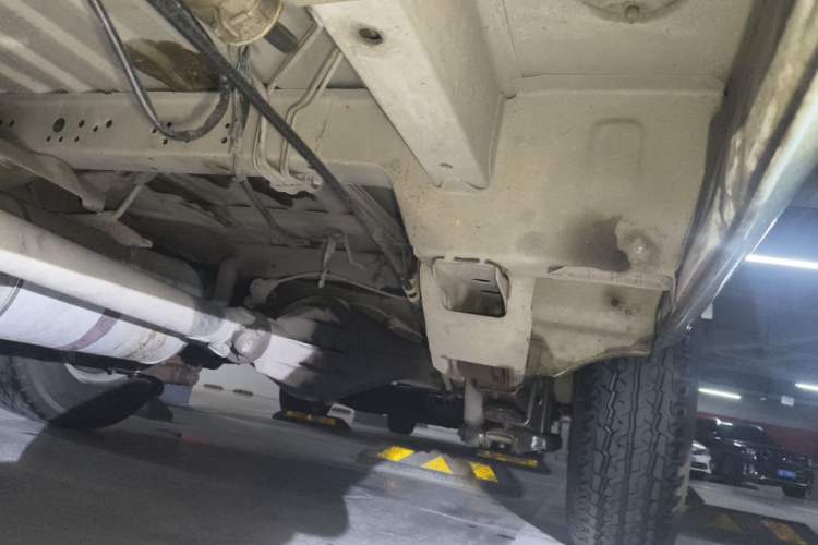 Used Foton Scenic 2012 2.0L Express Classic Short-Wheelbase Version 491EQ4A Chassis Rear Left