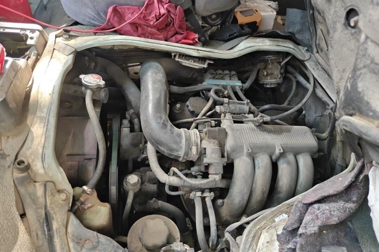 Used Foton Scenic 2012 2.0L Express Classic Short-Wheelbase Version 491EQ4A Engine Bay