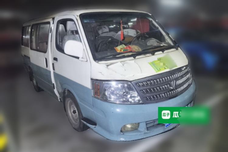Used Foton Scenic 2012 2.0L Express Classic Short-Wheelbase Version 491EQ4A Front Right 45 Deg