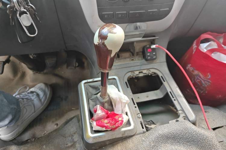 Used Foton Scenic 2012 2.0L Express Classic Short-Wheelbase Version 491EQ4A Gear Lever