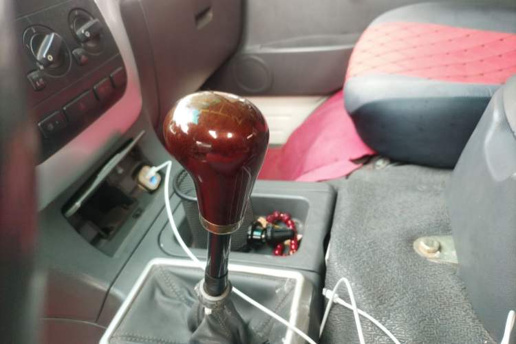 Used Foton Scenic 2012 2.0L Express Standard Short-Wheelbase Version 486EQV4 Gear Lever