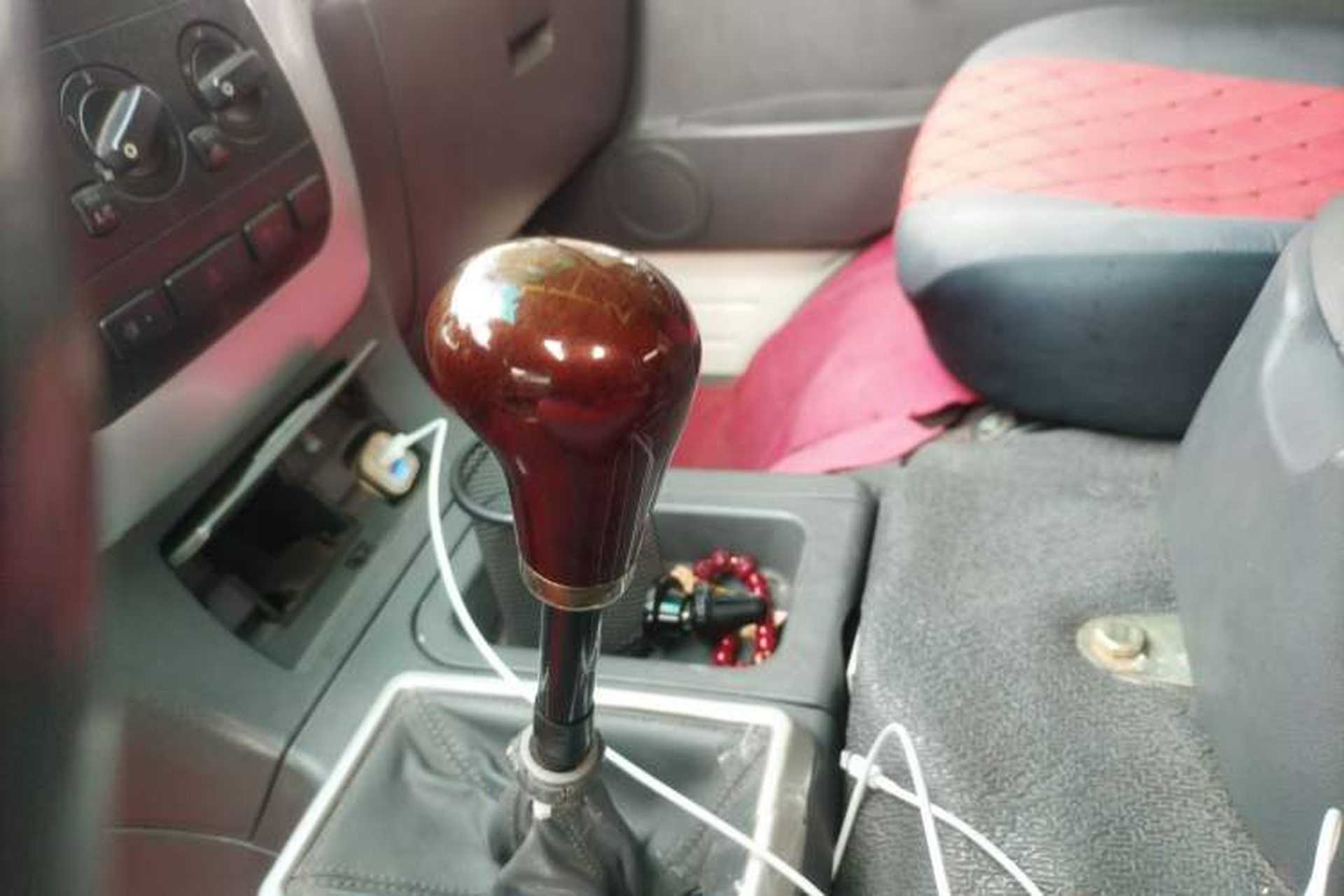 Used Foton Scenic 2012 2.0L Express Standard Short-Wheelbase Version 486EQV4 Gear Lever