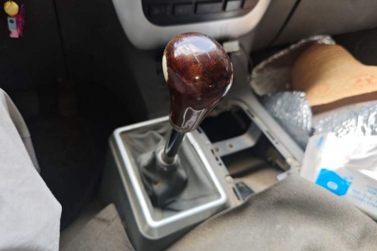 Used Foton Scenic 2012 2.0L Express Classic Short-Wheelbase Version 491EQ4A Gear Lever