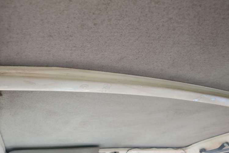 Used Foton Scenic 2012 2.0L Express Classic Short-Wheelbase Version 491EQ4A Headliner